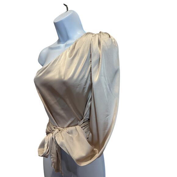 Revolve Beige One Shoulder Satin Wrap Top XXS Romantic Chic More to Come $68 NEW - Picture 6 of 10